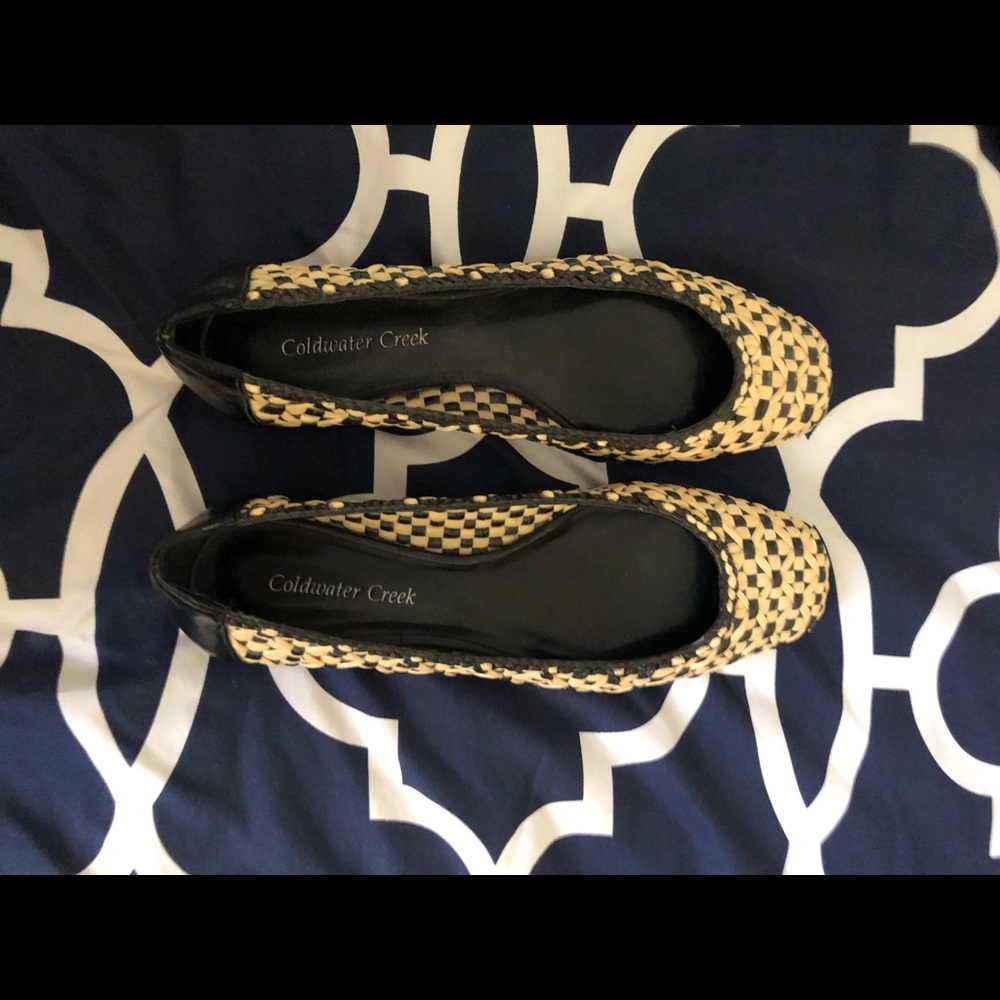 NWOB. Summer flats. Never worn. Leather.
